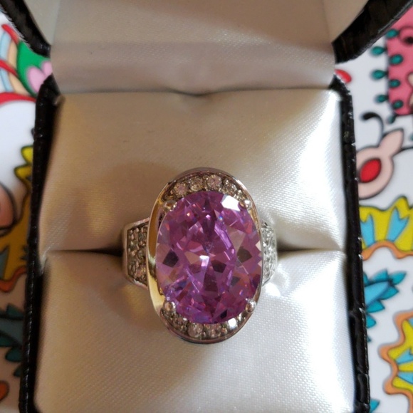 Beautiful Coctel  ring size 8 - Picture 1 of 4